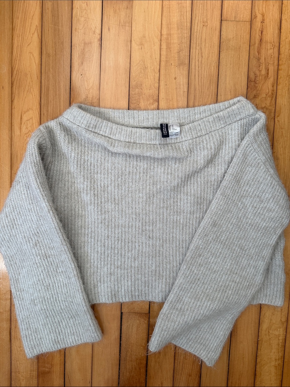 H&M Light Gray Ribbed off the shoulder Cropped Sweater